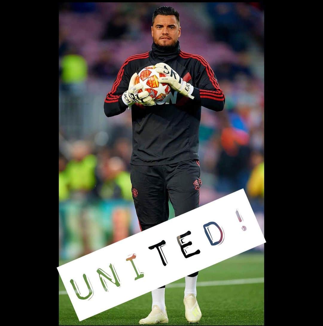 セルヒオ・ロメロさんのインスタグラム写真 - (セルヒオ・ロメロInstagram)「Sueños! Dreams! @manchesterunited  #united #futbol #enjoy」5月31日 13時15分 - sergioromero