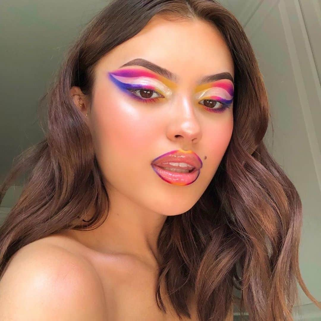 Anastasia Beverly Hillsさんのインスタグラム写真 - (Anastasia Beverly HillsInstagram)「More amazing looks with the #ABHxAlyssaEdwards Palette 😍  Which look is your favorite ?  1 @sune.mua  2. @1princessjasmine  3. @zoemexiamakeup  4. @suzettee.b  5. @pippambarnes  6. @angela_cuneo  7. @paulasmakeupvanity  8. @brandonnbutt  9. @margiezank  10. @britmunmakeup」5月31日 14時32分 - anastasiabeverlyhills