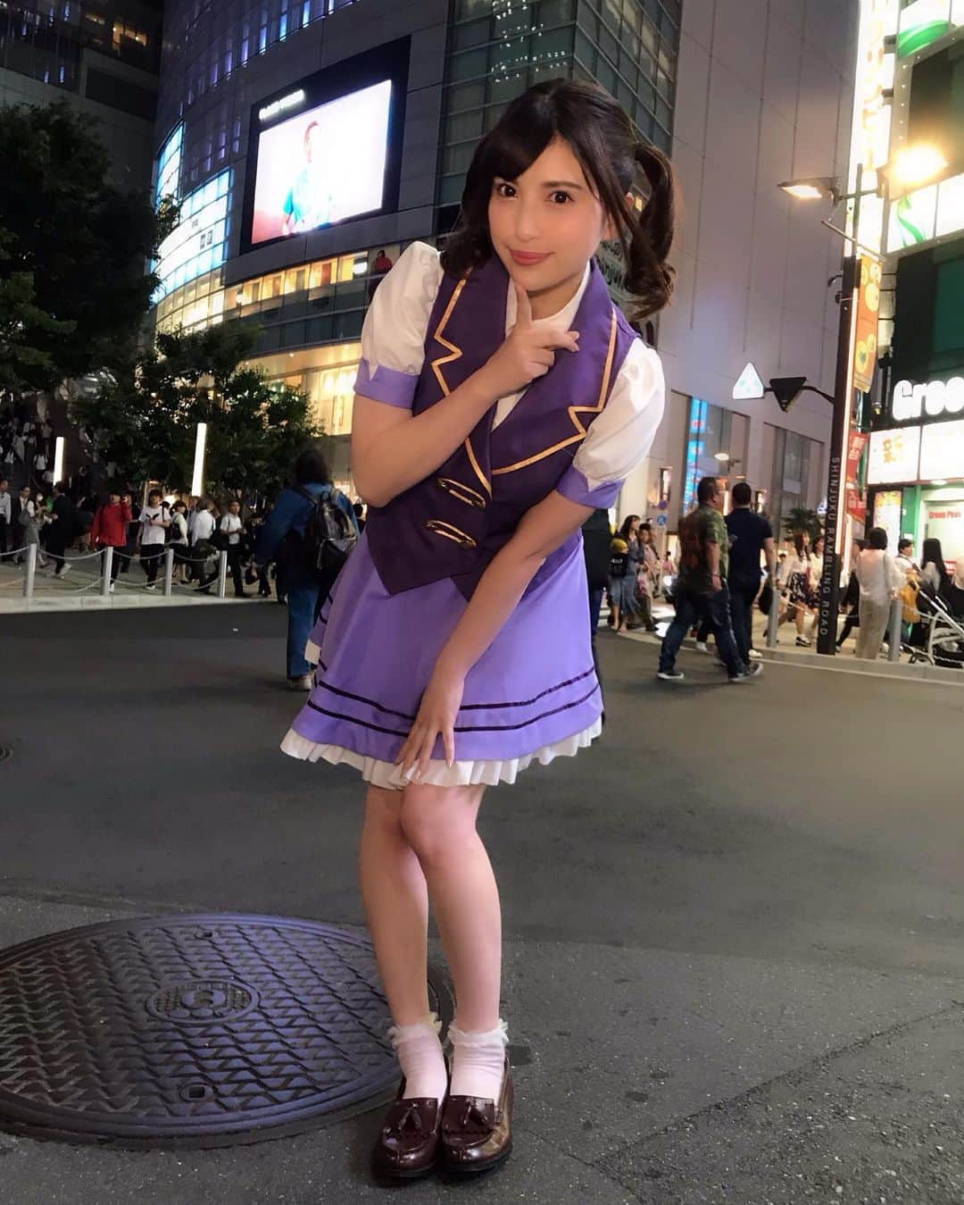 早川瑞希さんのインスタグラム写真 - (早川瑞希Instagram)「コンセプトは新宿を拠点にしてるアイドル(たぶんw) #ビラ配りしてたら悪いお兄さんに黙されちゃう #地下アイドル 笑 #撮影 #HMJM #早川瑞希」5月31日 20時14分 - wakamiyahazuki