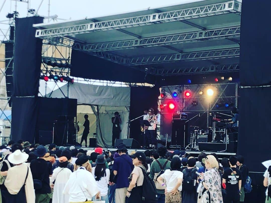 五箇公貴のインスタグラム：「藤原ヒロシさん！とても良くてととのいます。ステージ近い。  #NF」