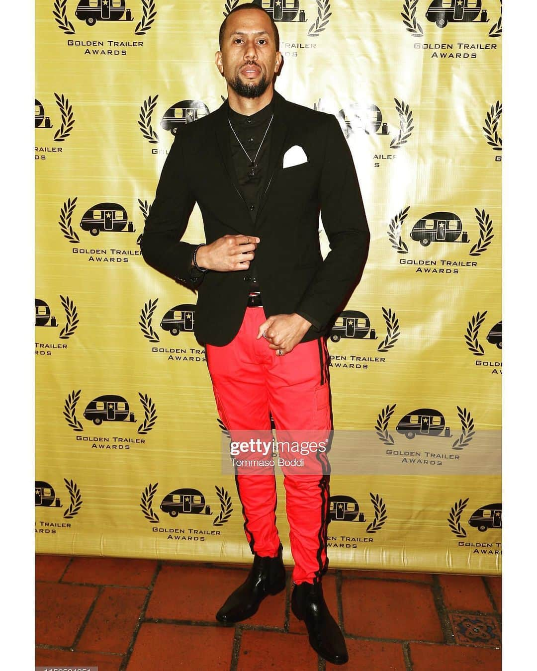 アフィオン・クロケットさんのインスタグラム写真 - (アフィオン・クロケットInstagram)「When I have to, I do it. ✊🏽🙏🏽 . . #affioncrockett #presenter #goldentrailerawards #comedy #love #life #goldendenim @goldendenim 📸 @tommaso_boddi_entertainment  @tommaso_boddi_photography」5月31日 15時33分 - affioncrockett