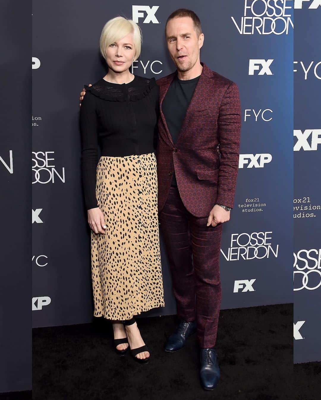 Just Jaredさんのインスタグラム写真 - (Just JaredInstagram)「Michelle Williams & Sam Rockwell pose together as they arrive at the @fosseverdonfx Emmy FYC Screening! #MichelleWilliams #SamRockwell Photos: Getty」5月31日 15時37分 - justjared