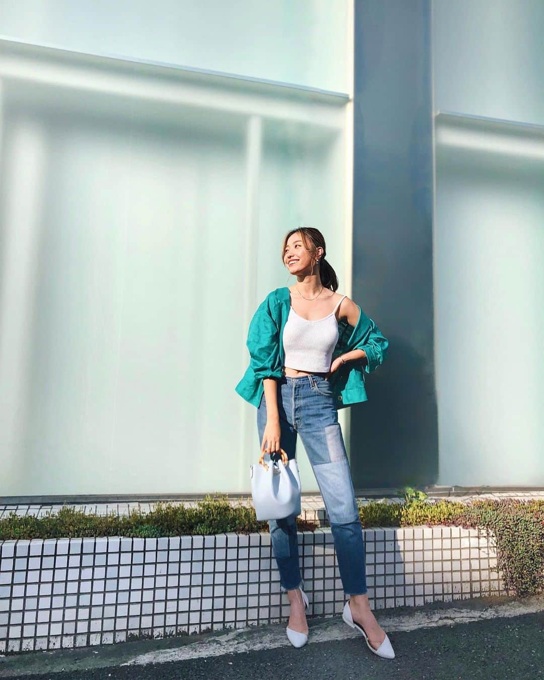 岩崎志保さんのインスタグラム写真 岩崎志保instagram 少し前の Shihosstlye Tops To The Sea Hawaii Jacket Used Bottoms Used Bag Charleskeith Jp Shoes Zara ボトムはlaのused Shopで見つけたんだけど 私の脚に合ってるみたいで