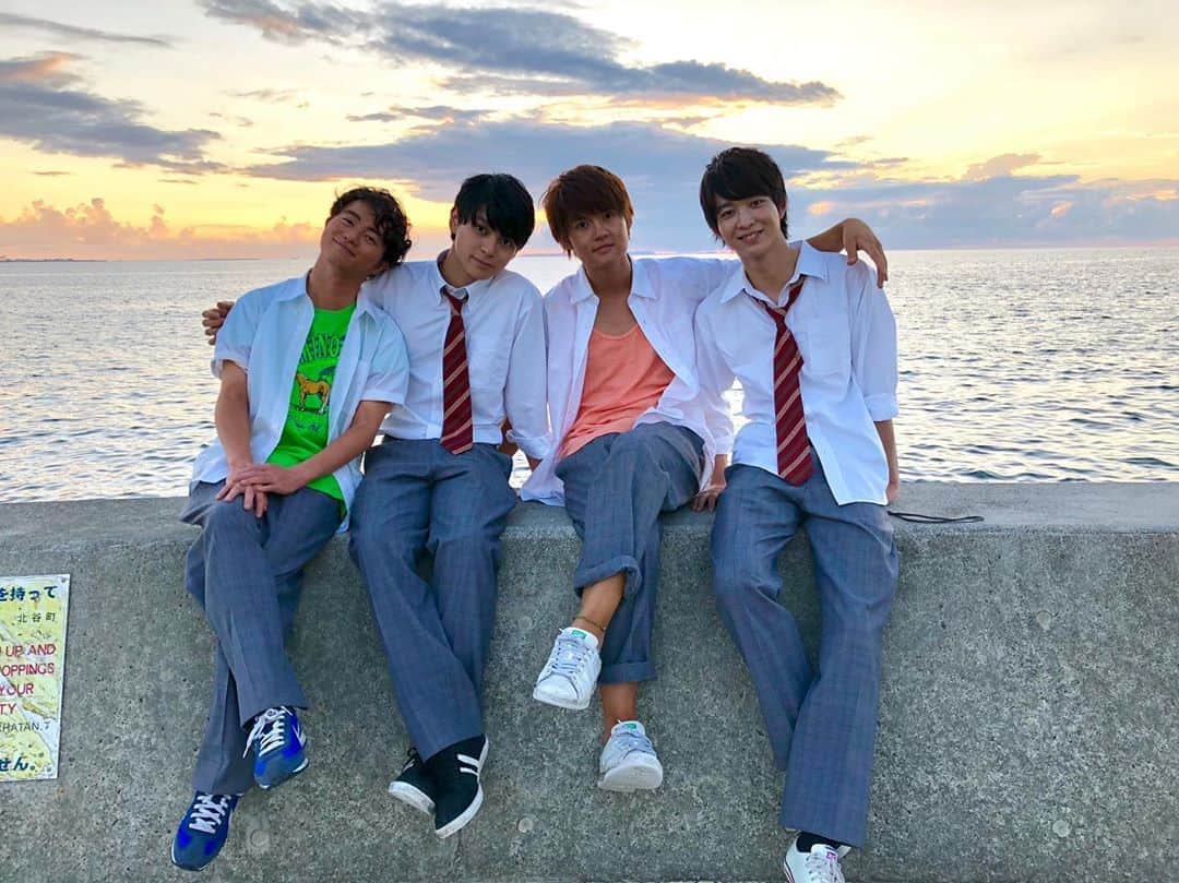 鈴木仁のインスタグラム：「今夜20時からmusic station！ MONGOL800さんとコラボさせていただきます！ お見逃しなく！  そして 映画「小さな恋のうた」 是非是非ご覧ください！ 1人でも多くの方にこの映画が届くといいなぁ  #小さな恋のうた  #mステ  #musicstation」