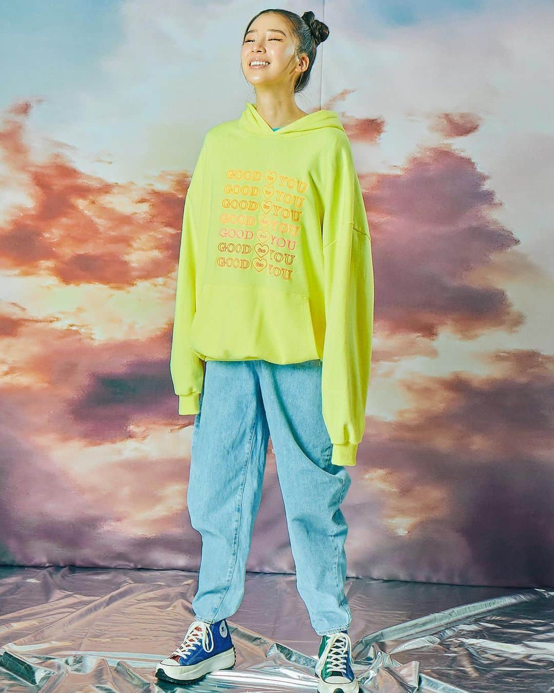 アイリーン・キムさんのインスタグラム写真 - (アイリーン・キムInstagram)「SURPRISE #GOODFORYOU GOODIE DROP NOW LIVE at www.ireneisgood.com! Our favorite hoodies in two new fresh colors: Strawberry Milk & Summer Citrus 🍊💖🔥🌈🦄✨💃 #ireneisgoodlabel」5月31日 16時00分 - ireneisgood