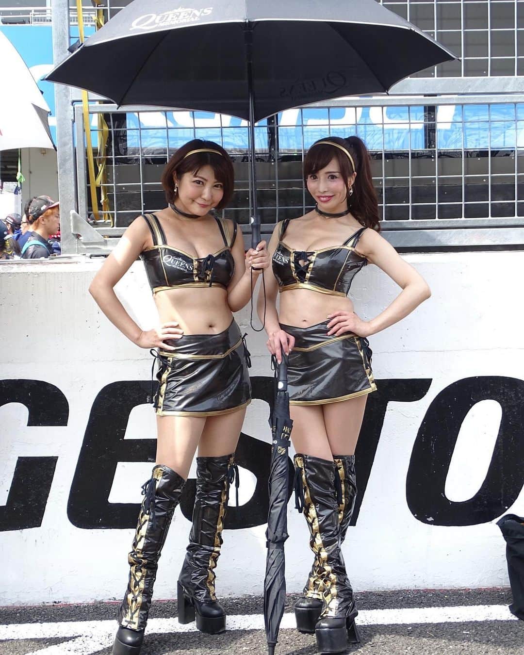 のインスタグラム：「#supergt #runup #rivauxjapan #japanesegirl #portraitphotography #motorsports #鈴鹿サーキット #followｍe #フォロワー募集中 #pitwalk #follow4followback #レース好きな人と繋がりたい」