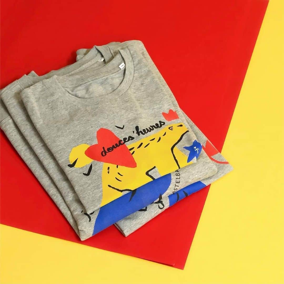 のインスタグラム：「CASTELBAJAC Paris a eu l'honneur de concevoir une collection exclusive pour le #Museesdijon tout juste renové; un monument où s'unissent Art et Culture.  CASTELBAJAC Paris had the honour to conceive an exclusive collection for the #Museesdijon, barely renovated; a monument where merge Art and Culture.  #Castelbajac #HappyCulture  #Castelbajac #Paris #Patrimoine #Museesdijon #Dijon」