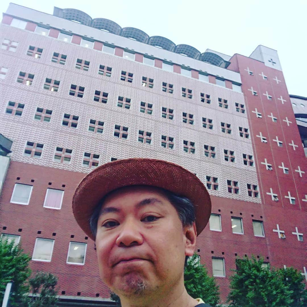 鈴木おさむさんのインスタグラム写真 - (鈴木おさむInstagram)「明治学院大学、授業７回目。恋愛リアリティーショーの企画を考えてもらい、ランキングで発表！かなりいい企画がありました！」5月31日 17時03分 - osamuchan_suzuki