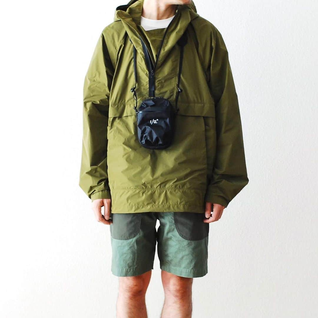 wonder_mountain_irieさんのインスタグラム写真 - (wonder_mountain_irieInstagram)「_ BACH / バッハ "TRACER ANORAK" ￥31,860- _ 〈online store / @digital_mountain〉 → http://www.digital-mountain.net/shopdetail/000000008554/ _ 【オンラインストア#DigitalMountain へのご注文】 *24時間受付 *15時までのご注文で即日発送 *1万円以上ご購入で送料無料 tel：084-973-8204 _ We can send your order overseas. Accepted payment method is by PayPal or credit card only. (AMEX is not accepted)  Ordering procedure details can be found here. >>http://www.digital-mountain.net/html/page56.html _ 本店：#WonderMountain  blog>> http://wm.digital-mountain.info _ #bach #バッハ bag→ #fcetools ￥7,560- shorts→ #THENORTHFACEPURPLELABEL ￥18,360- _ 〒720-0044  広島県福山市笠岡町4-18 JR 「#福山駅」より徒歩10分 (12:00 - 19:00 水曜定休) #ワンダーマウンテン #japan #hiroshima #福山 #福山市 #尾道 #倉敷 #鞆の浦 近く _ 系列店：@hacbywondermountain _」5月31日 17時05分 - wonder_mountain_