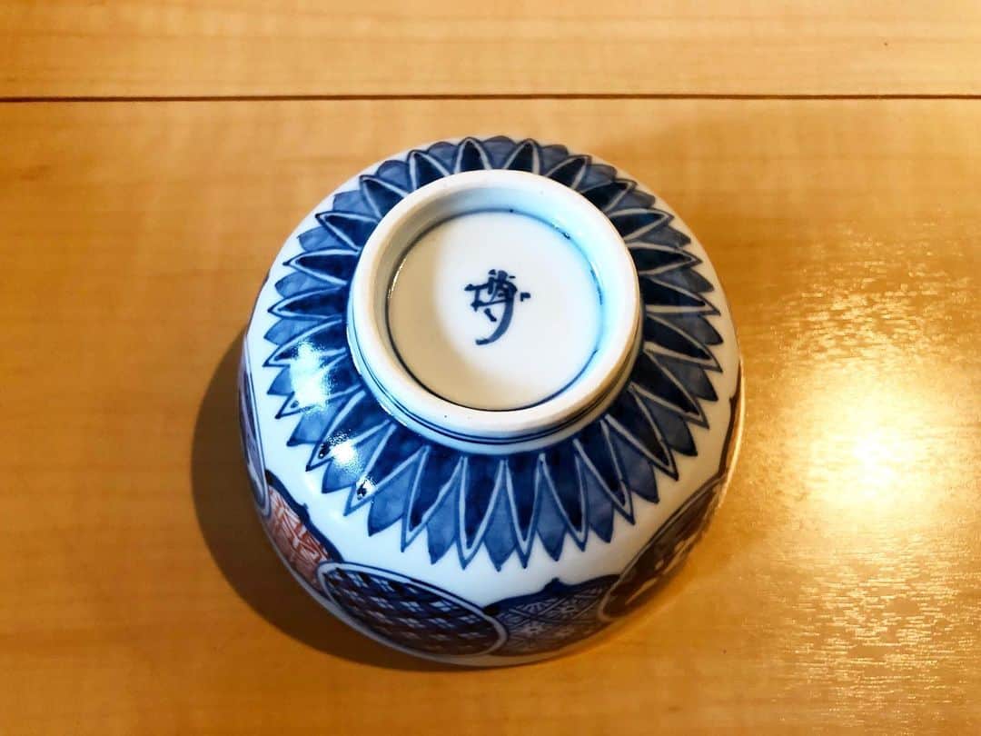 仙頭啓矢さんのインスタグラム写真 - (仙頭啓矢Instagram)「友人のお父さんが清水焼をつくっておられる方で、作品をプレゼントして頂きました。この陶器で食べるご飯は最高に美味しいです。  #京都 #京焼 #清水焼  #伝統工芸士 #釋博史」5月31日 17時11分 - keiyasento