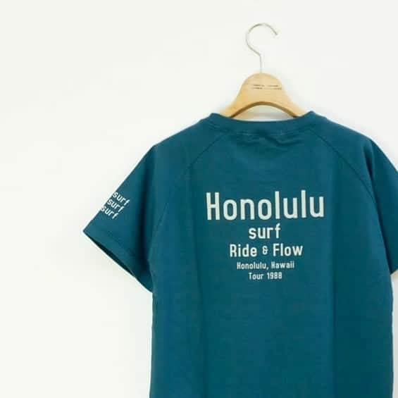 オールオーディナリーズさんのインスタグラム写真 - (オールオーディナリーズInstagram)「🌺好評販売中🌺 Summer T-shirts Series’19 ﻿ 今年も人気のブランドロゴ、反応染め、ピグメントTEEが豊富なカラーバリエーションで販売中です👕✨着回し力抜群なTシャツで、夏のコーディネートをお楽しみください😳❤﻿ ﻿ ※各商品の在庫状況は店舗にお問い合わせ下さい﻿﻿ ﻿ #allordinaries #オールオーディナリーズ #池袋パルコ #札幌ステラプレイス #マークイズみなとみらい #ルミネ立川 #柏高島屋ステーションモール #タカシマヤゲートタワーモール　 #allordinaries_tachikawa #tシャツデザイン #ロゴt #反応染め #ピグメント #カジュアルコーデ #夏 #着回しコーデ #キャンプ #ビーチ #タウンスタイル #アウトドアスタイル」5月31日 17時23分 - allordinaries_official