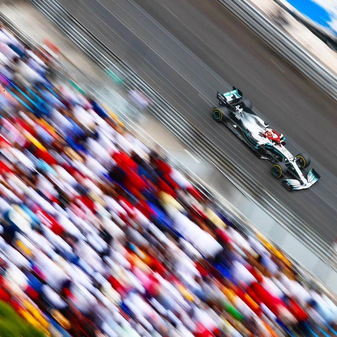 MERCEDES AMG PETRONASさんのインスタグラム写真 - (MERCEDES AMG PETRONASInstagram)「They say the streets of Monaco are lined with gold. This year they’re silver! 🎨😍 @lewishamilton • #MercedesAMGF1 #Mercedes #AMG #F1 #PETRONASmotorsports #MonacoGP @petronasmotorsports」5月31日 17時29分 - mercedesamgf1