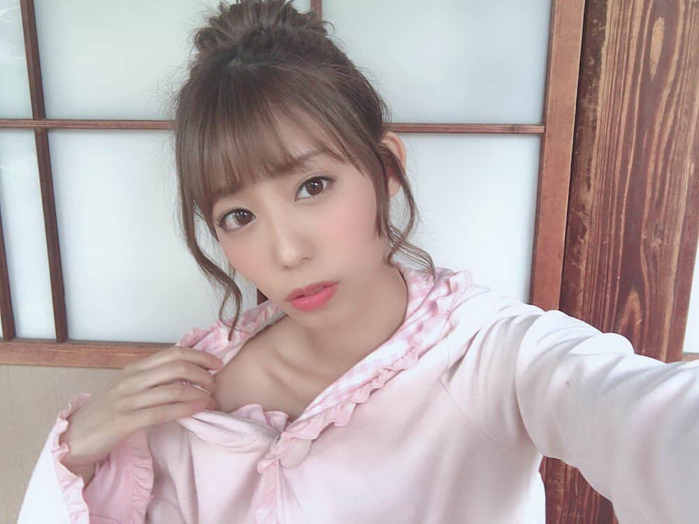 山岸奈津美さんのインスタグラム写真 - (山岸奈津美Instagram)「6/16 東京lily 撮影会！！ . . ミスFHASH以外で東京での撮影会は初なので、みなさん来て欲しいです(ノ_＜)💓 . . お待ちしてます！！ . . https://tokyolily.jp/satsuei_event/detail.php?category_id=692.  #グラビア #水着 #ミスflash2019  #アイドル #モデル #撮影 #撮影会 #写真 #camera #gravure #グラドル」5月31日 18時01分 - 0916_natsumi