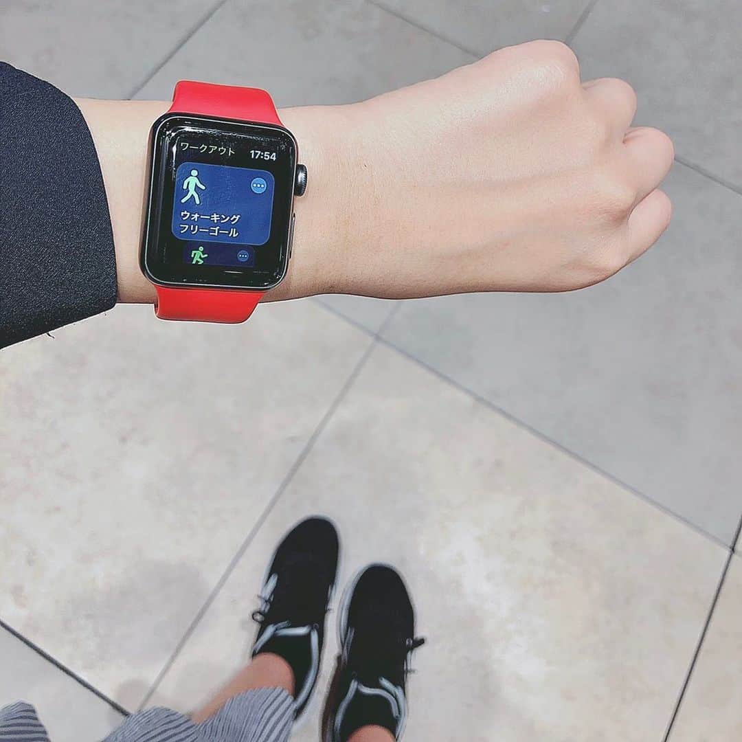 好きこそ、無敵。【公式】さんのインスタグラム写真 - (好きこそ、無敵。【公式】Instagram)「Apple WatchとVitalityが、あなたの毎日の運動をワンランク上の楽しさへ！ . 歩数・心拍数などの計測が簡単で、日頃の運動の見える化に便利♪ . Apple WatchでVitalityをもっと楽しく。 詳しくはこちら→@sumitomolife_vitality . . #applewatch #住友生命vitality #vitalityスタイル #ウェアラブルデバイス #ウォーキング」5月31日 18時01分 - sumitomolife_vitality