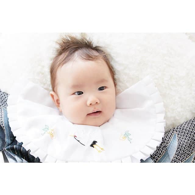 NON-Pさんのインスタグラム写真 - (NON-PInstagram)「友優心、今日で生後100日です👶🏻✨✨✨ 早いなぁ〜❣️ このままスクスク大きくなってね👶🏻❤️💋💋💋 愛してるよ〜❤️ ・ ・ #100日 #おめでとう #congrats #3months #100日記念写真 #㊗️ #祝い着 #たまひよ写真スタジオ #家族写真 #familyphoto  #産まれてきてくれてありがとう  #0220 産まれ #👶🏻 #baby #boy #family #happy #smile  #友優心 #ゆうしん #yuushin #cute #🤱🏻 #家族 #papa #mama #宝物 #mylove #iloveyou #愛してる」5月31日 18時02分 - nonp_mam