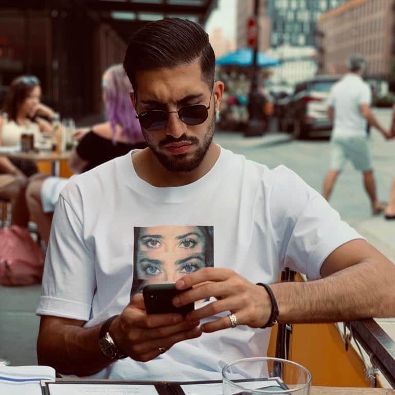 エムレ・カンのインスタグラム：「The eyes chico, they never lie! #EC23 #iCan #NYC」