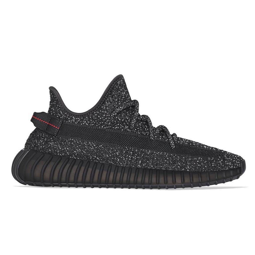 Sneaker Newsさんのインスタグラム写真 - (Sneaker NewsInstagram)「According to @yeezymafia, the adidas Yeezy Boost 350 v2 “Black Reflective” is dropping on June 6th in very limited quantities. For additional details, tap the link in our bio.」6月1日 4時03分 - sneakernews