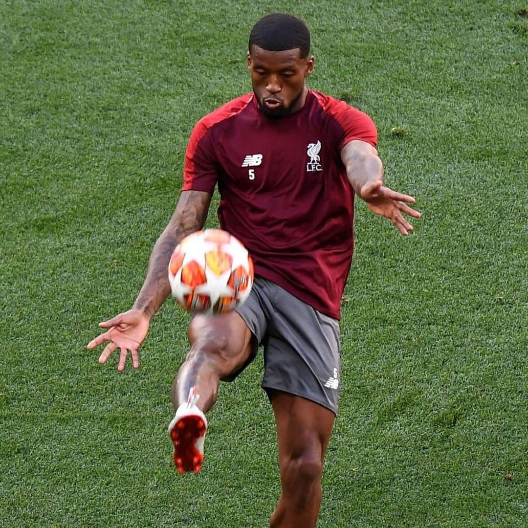 ジョルジニオ・ワイナルドゥムさんのインスタグラム写真 - (ジョルジニオ・ワイナルドゥムInstagram)「Just ONE more day! 🏆🙌🏾 Are you ready?! 🔴💪🏾 #UCLFinal #YNWA」6月1日 4時17分 - gwijnaldum