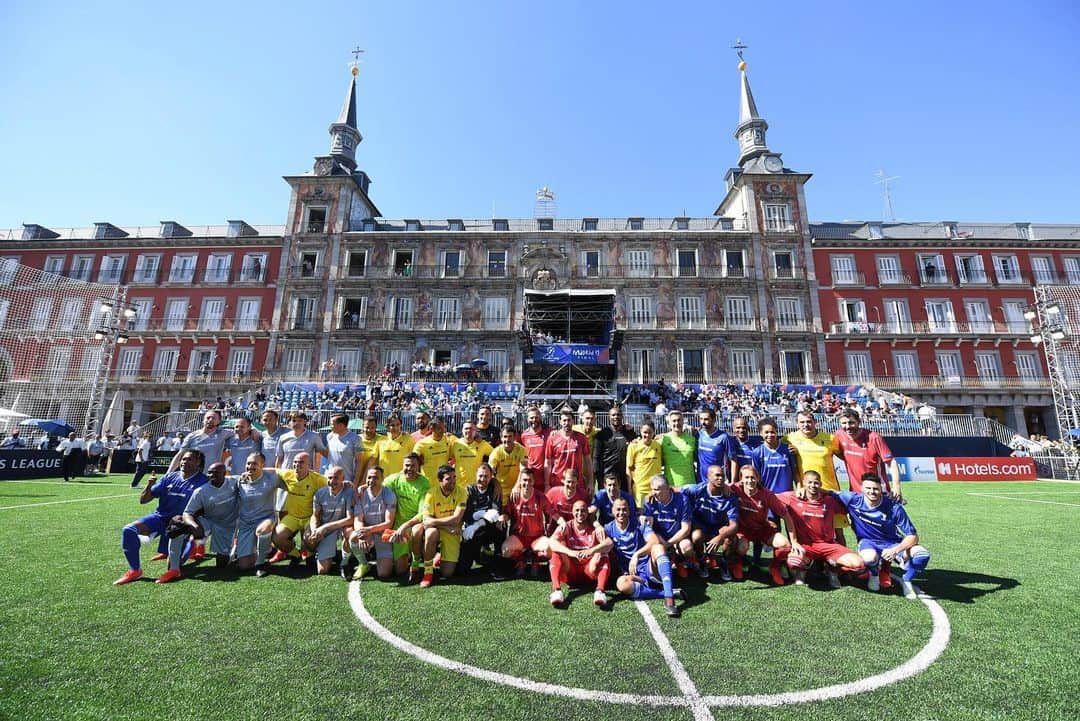 ロベール・ピレスのインスタグラム：「Amazing Ultimate Champions Match today @championsleague #uclfinal」