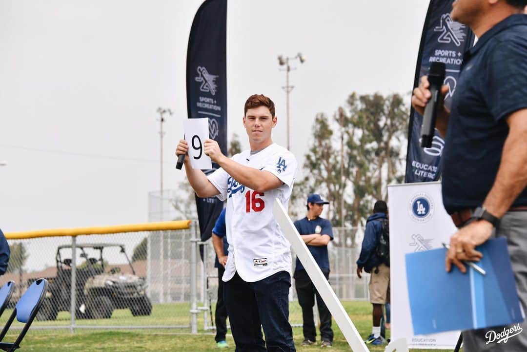 Los Angeles Dodgersさんのインスタグラム写真 - (Los Angeles DodgersInstagram)「500 elementary students from Inglewood are at @dodgersfoundation’s STEM Field Day, where they are participating in activities learning about math and science and how they apply to baseball.」6月1日 4時25分 - dodgers