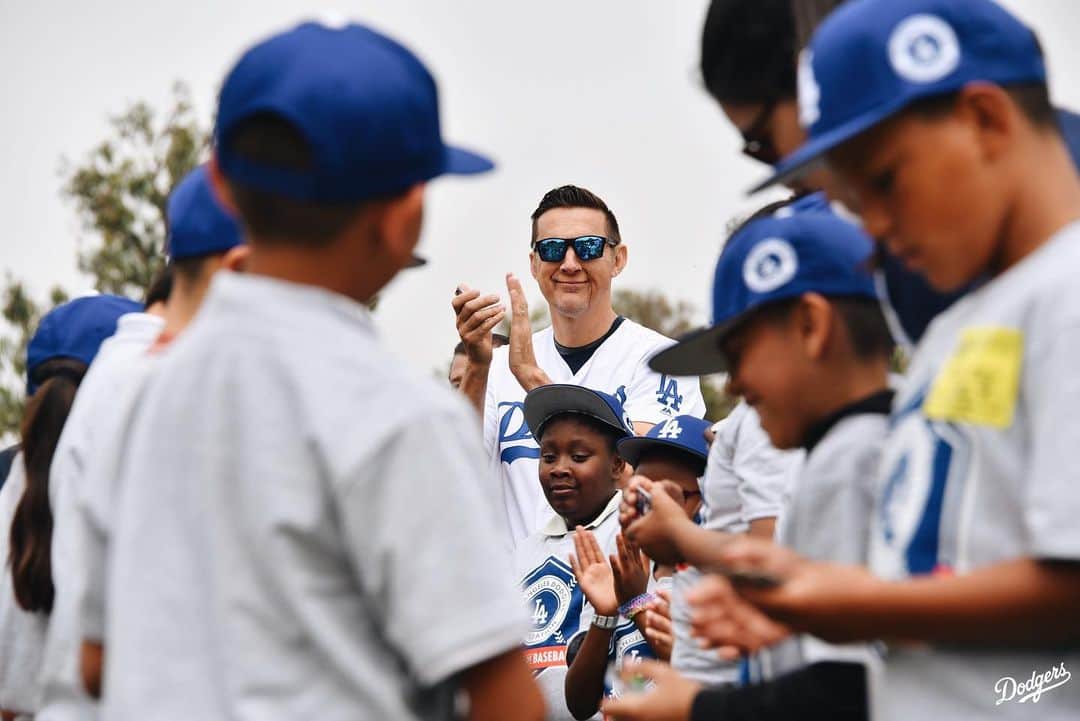 Los Angeles Dodgersさんのインスタグラム写真 - (Los Angeles DodgersInstagram)「500 elementary students from Inglewood are at @dodgersfoundation’s STEM Field Day, where they are participating in activities learning about math and science and how they apply to baseball.」6月1日 4時25分 - dodgers
