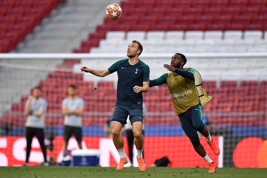 クリスティアン・エリクセンさんのインスタグラム写真 - (クリスティアン・エリクセンInstagram)「Final preparations done for tomorrow’s @championsleague final 👌🏻 #coys #ce23」6月1日 4時44分 - chriseriksen8