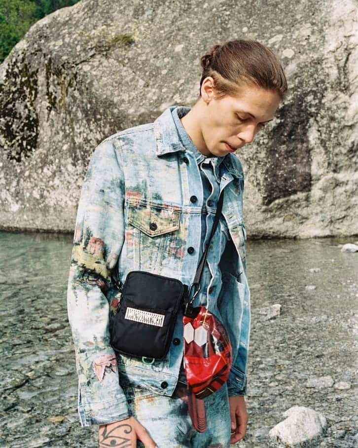 OFF-WHITE C/O VIRGIL ABLOHさんのインスタグラム写真 - (OFF-WHITE C/O VIRGIL ABLOHInstagram)「resort 19 men's Off-White™ collection titled “Impressionism“. styling c/o @francescacefis photography c/o @viktorvauthier」6月1日 5時03分 - off____white