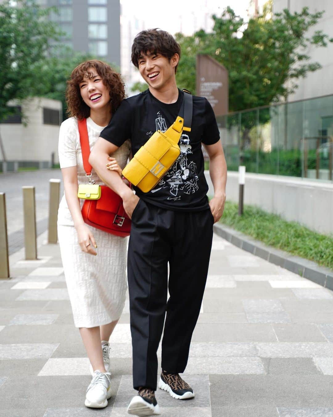 仲里依紗さんのインスタグラム写真 仲里依紗instagram Fendiファッションシュート キツネさんの恥ずかしがりが 面白かった Fendi Fendishanghai19 Fendi 5月31日 時32分 Riisa1018naka