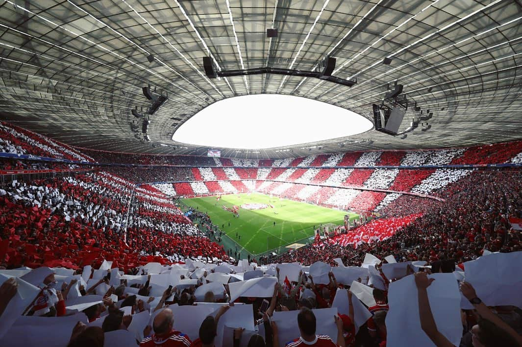 バイエルン・ミュンヘンさんのインスタグラム写真 - (バイエルン・ミュンヘンInstagram)「😍 Today 14 years with this beauty! 🏟 #AllianzArena #HomeSweetHome . . . #FCBayern #MiaSanMia #packmas #home #love #Munich #🔴⚪️ #😍 #❤️」5月31日 20時41分 - fcbayern