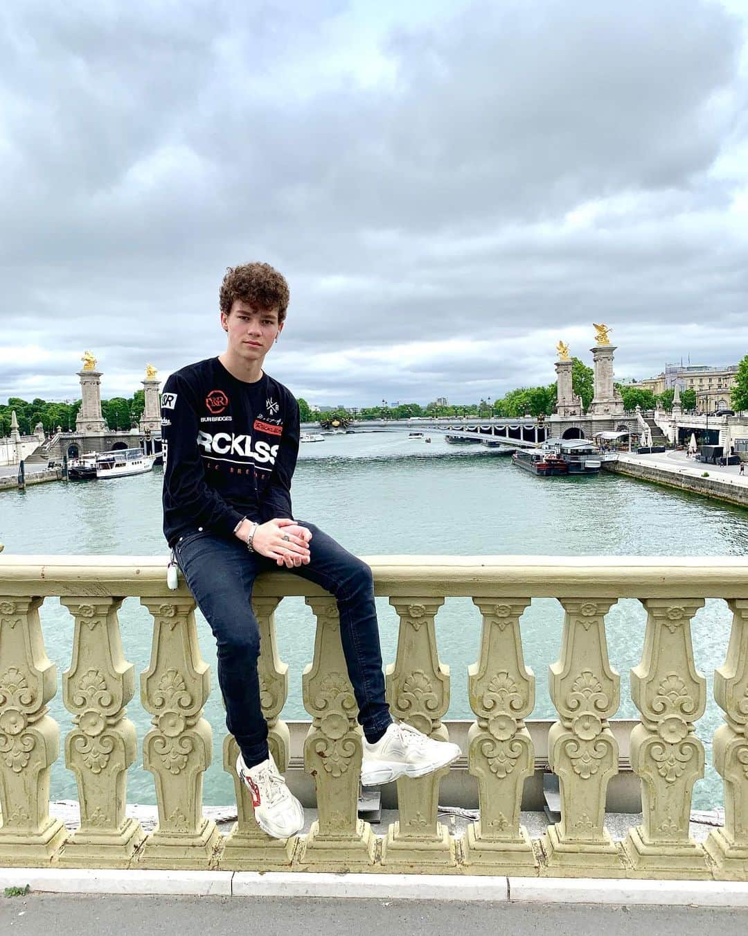 ヘイデン・サマーオールさんのインスタグラム写真 - (ヘイデン・サマーオールInstagram)「Paris, France 🇫🇷」5月31日 20時52分 - haydensummerall