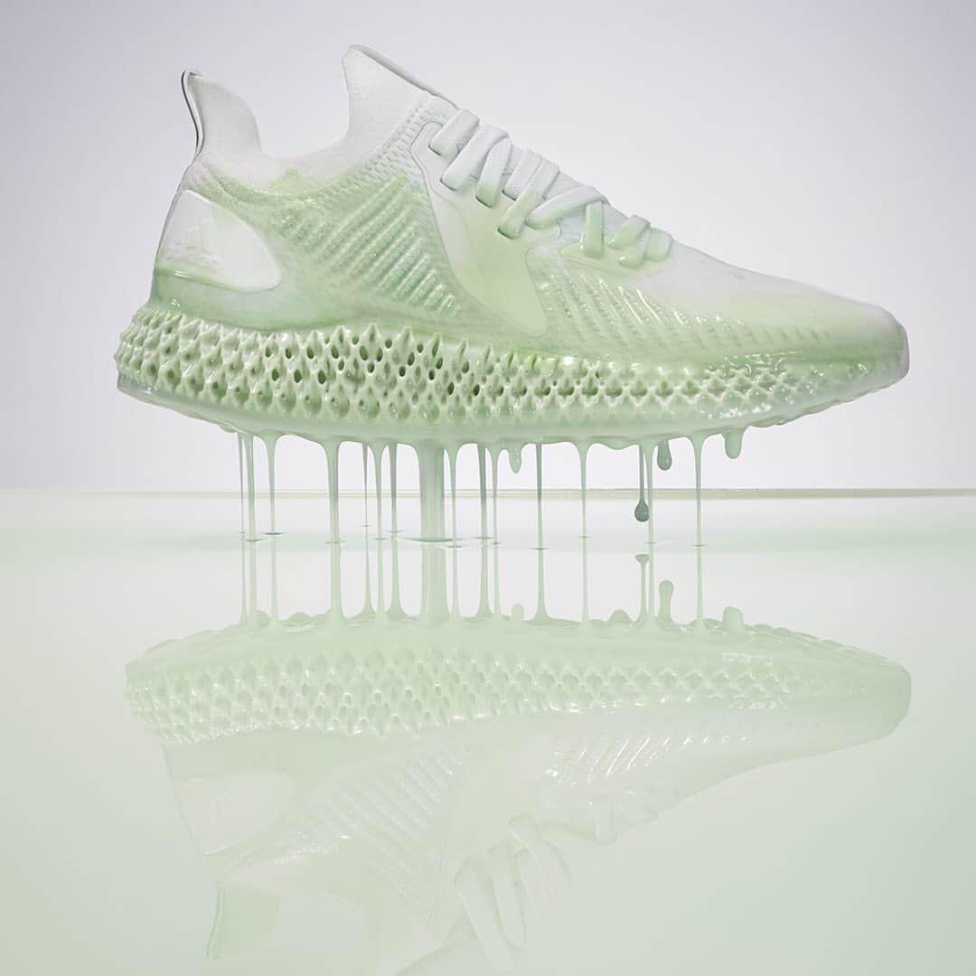 adidas Runningさんのインスタグラム写真 - (adidas RunningInstagram)「Born from liquid. Sculpted by light. Perfected by oxygen. Feel the future in the new #ALPHAEDGE 4D, available on adidas.com/4d on May 31st. #ADIDAS4D . #Run #Running #adidasRunning」5月31日 20時58分 - adidasrunning