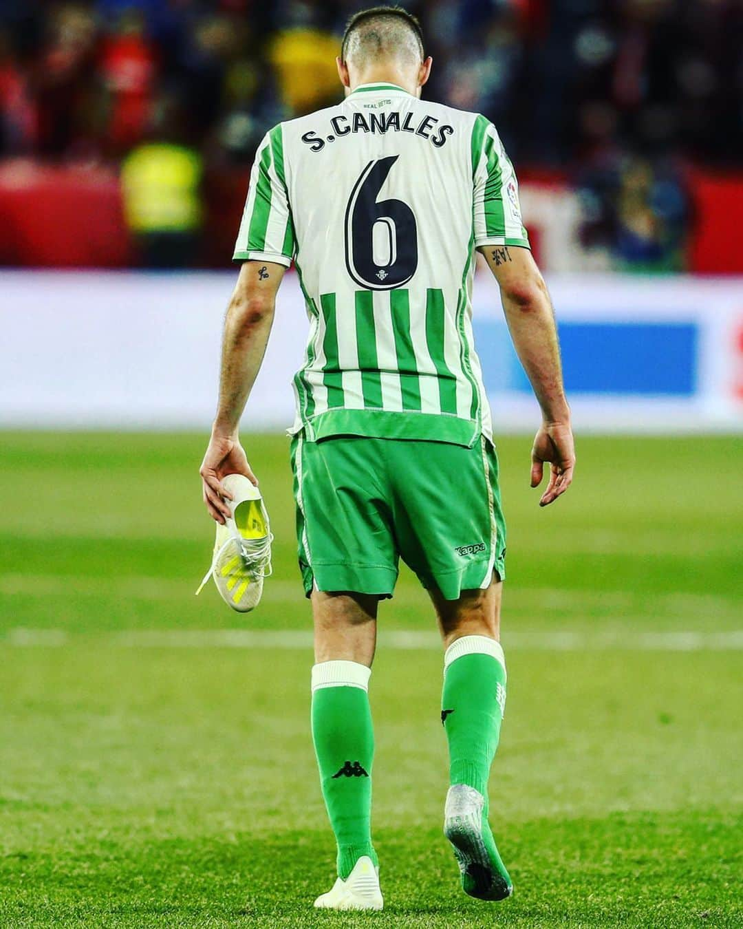 LFPさんのインスタグラム写真 - (LFPInstagram)「Freedom. 💚👟 • #Canales #RealBetis #LaLigaSantander #LaLiga」5月31日 21時30分 - laliga