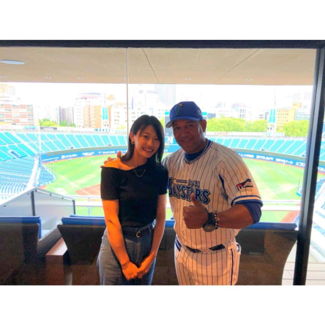 川崎志穂さんのインスタグラム写真 - (川崎志穂Instagram)「0531 ・ ・ 試合前の貴重なお時間を割いていただき、対談して下さりありがとうございました。 ・ 勉強になることばかりで、すごく心に染みました🥺 ほんとうに幸せな気持ちでいっぱいです🌱 はやくいい報告が出来るように精一杯がんばります✊ その為には、教えてくださった『準備』しっかりとするだけ🙆 ・ そして😳 『麻布十番モンタボー』さんで勝負パン第２弾が５月３０日より販売スタートしました🥪 ぜひ食べてみてくださいね💛💛 ・ ・ #横浜DeNAベイスターズ #浜スタ #ベイスターズ #ラミレス監督 #ありがとうございました #GOLF #ゴルフ #골프#高尔夫 #ミツウロコ #麻布十番モンタボー #パン」5月31日 21時33分 - shiiiistagram__official