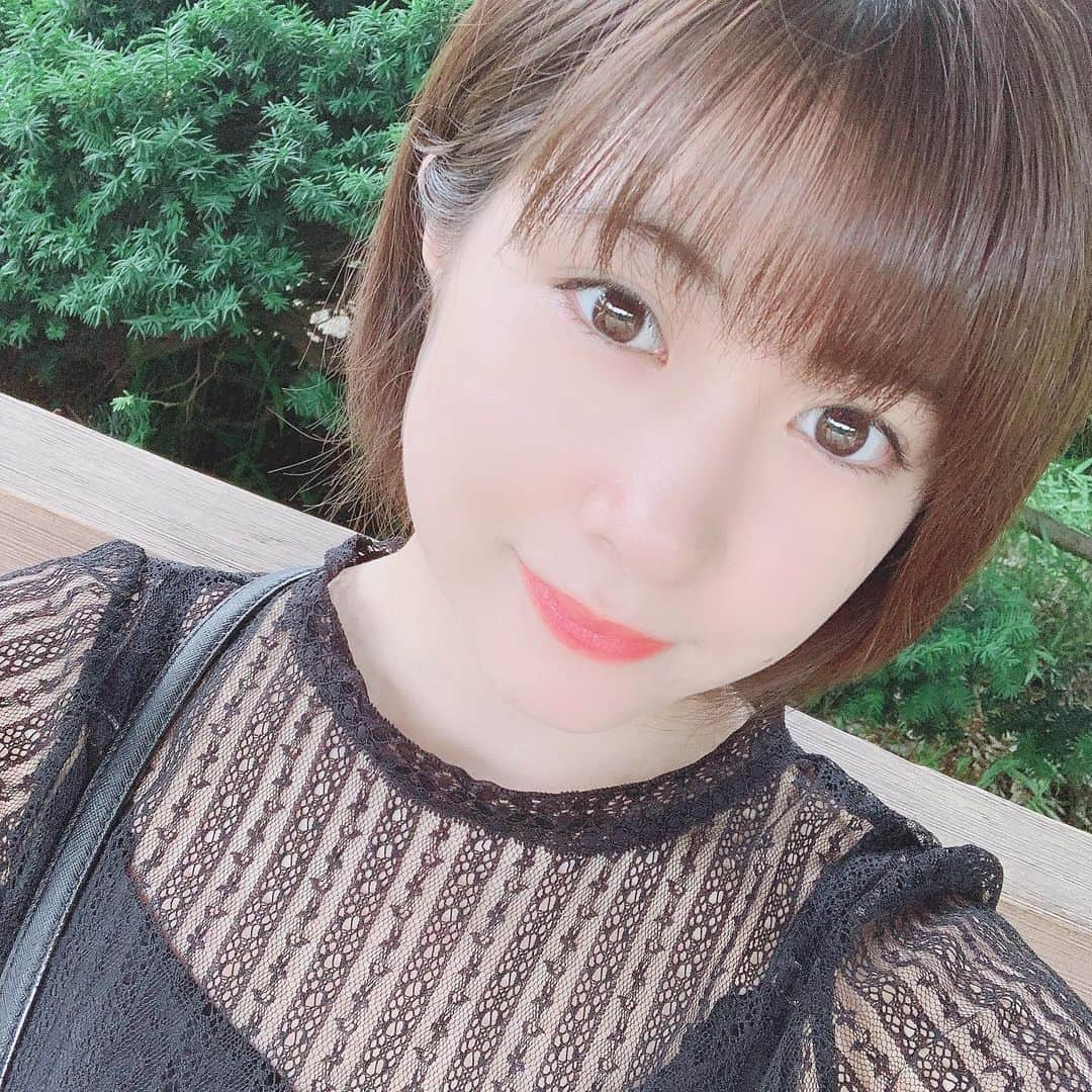 長谷川怜華さんのインスタグラム写真 - (長谷川怜華Instagram)「.. .. 何年振り！？ ってくらい久々に 新宿御苑🌳  大都会にこんな所が あるって不思議な感じーー！  落ち着く場所でした♪  #新宿御苑 #新宿 ... .」5月31日 21時51分 - hasegawa_reika