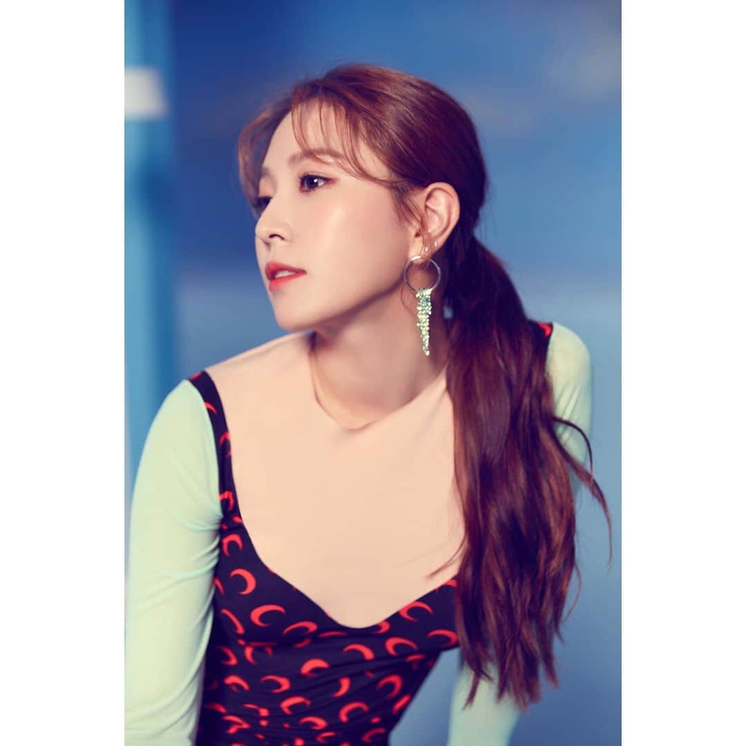BoAのインスタグラム：「Feedback feat.넉살 2019.06.04 🔥🔥」