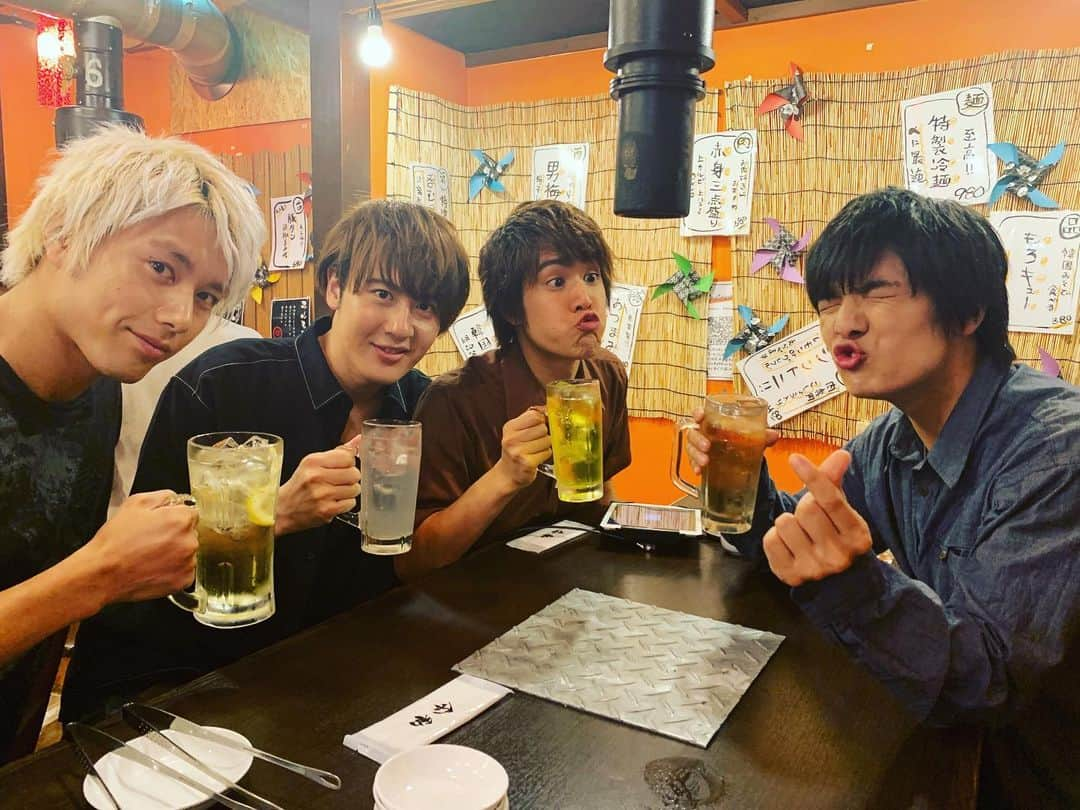 BOYS AND MENさんのインスタグラム写真 - (BOYS AND MENInstagram)「本日は渋谷マルイさんにてイベントでした‼️ 6/13からいよいよ誠のZeppツアーが始まります✨  #ボイメン #誠 #本田剛文 #勇翔 #平松賢人 #土田拓海 #吉原は今日はお休みでした #焼肉食べました #平松が焼き係」5月31日 22時01分 - boysandmen_official