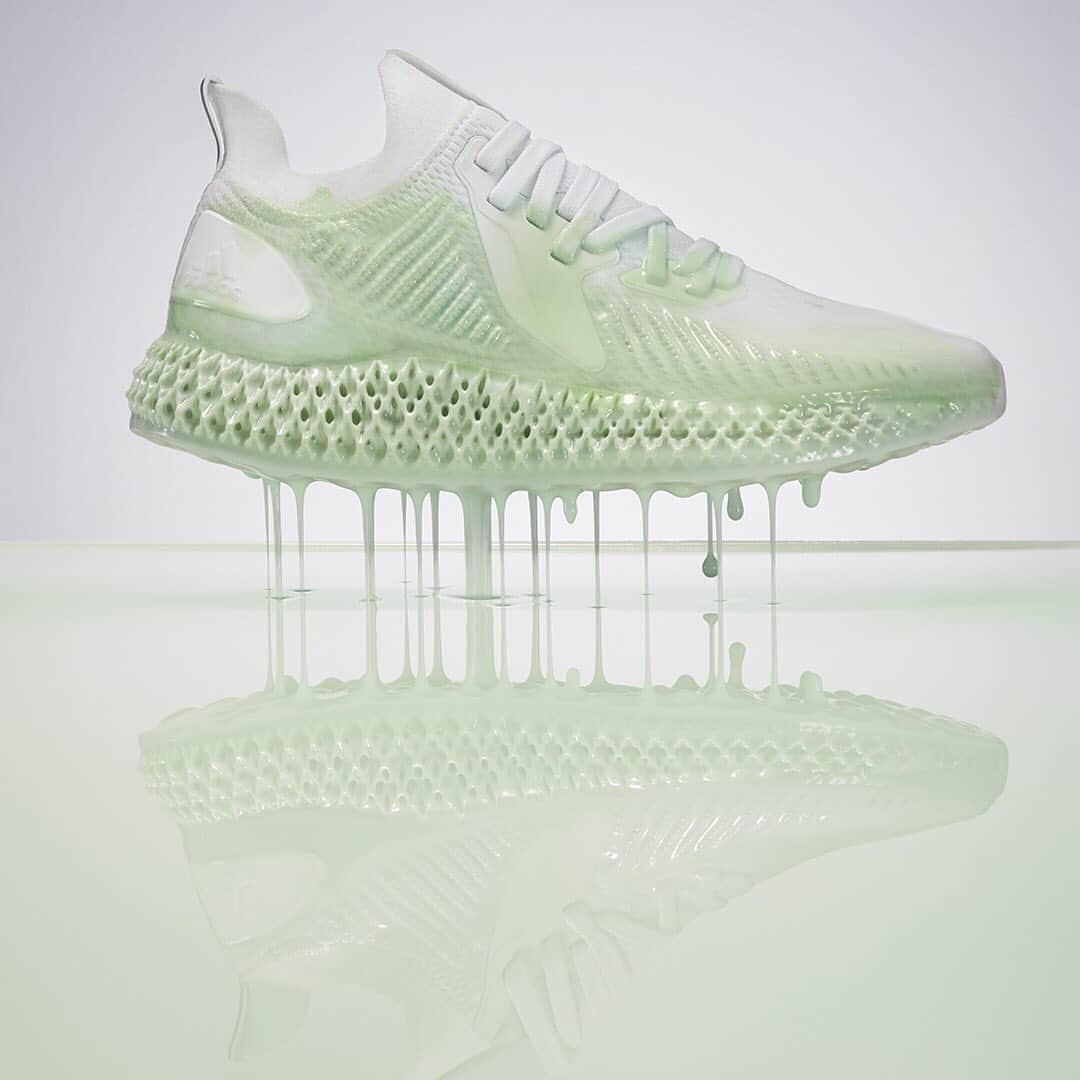 adidasさんのインスタグラム写真 - (adidasInstagram)「Born from liquid. Sculpted by light. Perfected by oxygen. This is what happens when sport meets Silicon Valley. . ALPHAEDGE 4D, available at adidas.com/4D . #ALPHAEDGE #ADIDAS4D」5月31日 22時32分 - adidas
