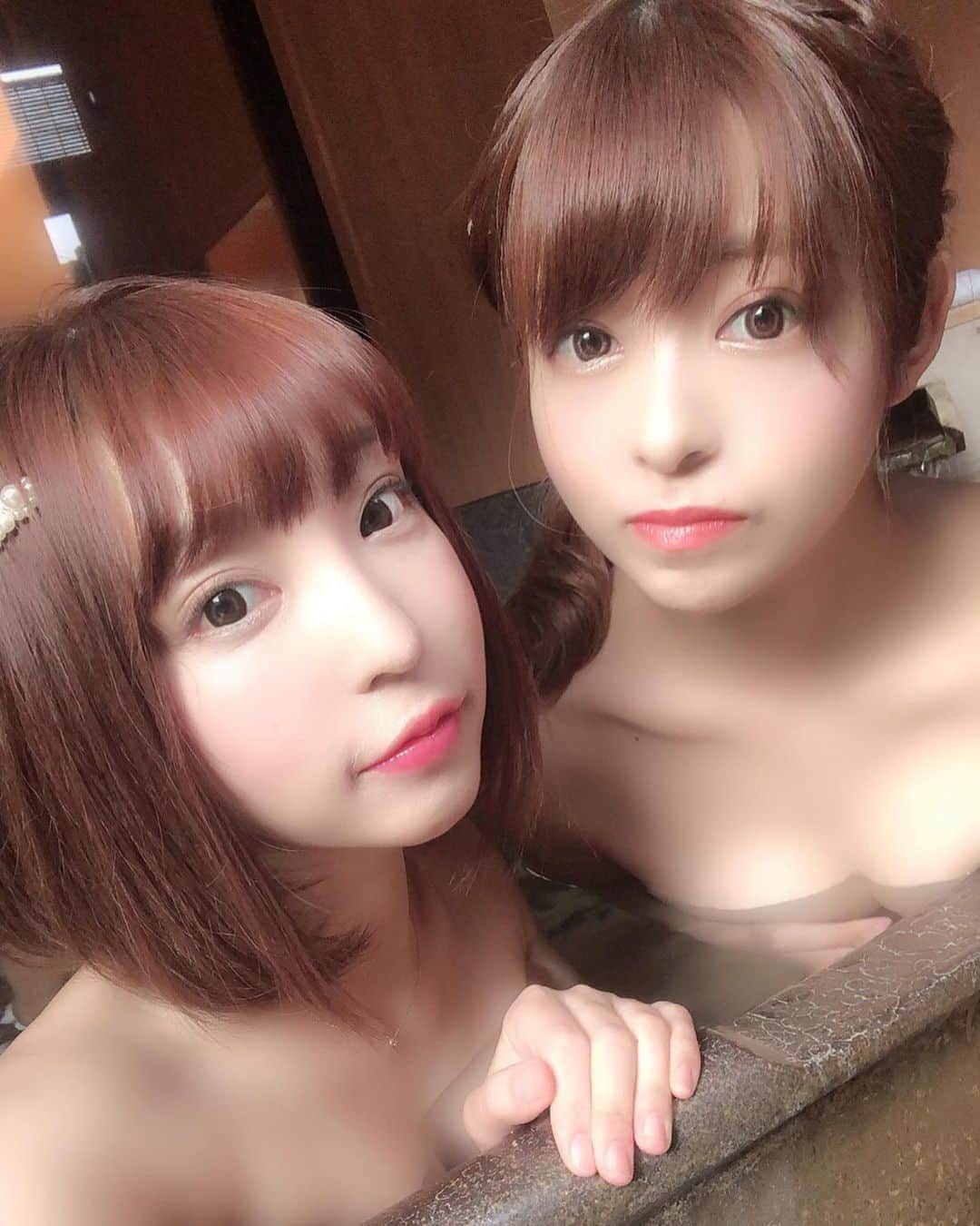 まいてぃ（粕谷まい）さんのインスタグラム写真 - (まいてぃ（粕谷まい）Instagram)「温泉行った時の👯‍♀️💓 ・ ・ ・ ・ ・ ・ もことずっと一緒にいる😂😂 ・ ・ ・ ・ ・ #箱根 #温泉 #桜もこ #セクシー女優 #hotsprings #japan #グラビアアイドル #グラドル #粕谷まい #恵比寿マスカッツ #l4l #japanese #japanesegirl #japanesegravure #asiangirls #japaneseidol #cute #gravureidol #写真好きな人と繋がりたい  #ショートヘア #tokyo #japan #me」5月31日 22時50分 - maity_0917