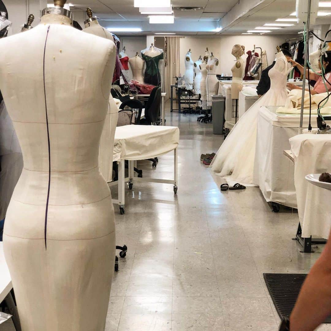 ザックポーゼンさんのインスタグラム写真 - (ザックポーゼンInstagram)「Back home at the #zacposen #atelier #madeinnyc #madewithlove」5月31日 22時59分 - zacposen