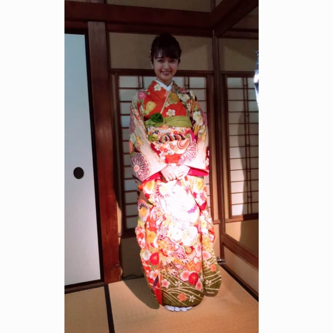 樋井明日香 さんのインスタグラム写真 - (樋井明日香 Instagram)「「白い巨塔」観ていただいた方々ありがとうございましたヽ(^o^) 周りからもたくさん反響があり、とても嬉しいです！！ 華子のお見合いシーンで着てた可愛いお着物です❤️ 下の方全然見えなかったので😢 帯もこんなに可愛くしていただきましたので載せちゃいます。」5月31日 23時07分 - hinoiasuka_0108