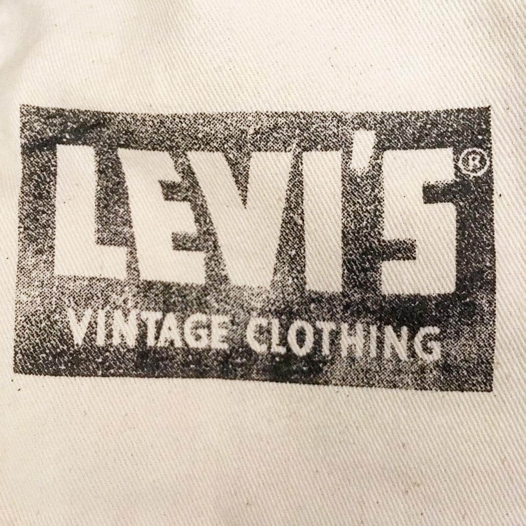 浅野忠信さんのインスタグラム写真 - (浅野忠信Instagram)「リーバイス最高 昔からGパンはいてるけど、やはりLevi'sです！ Perfect quality! I Love Levi’s  #levis  #501xx  #505 #606 #vintageclothing」5月31日 23時21分 - tadanobu_asano