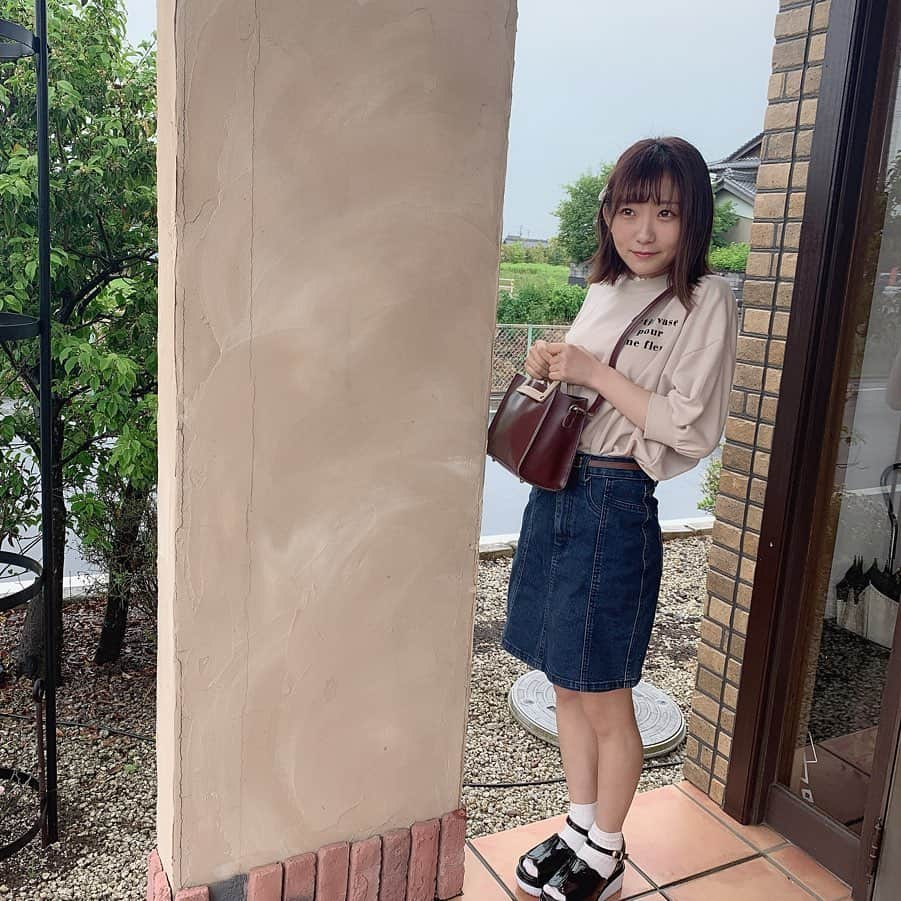 夏川愛実さんのインスタグラム写真 - (夏川愛実Instagram)「ㅤㅤㅤㅤㅤㅤㅤㅤㅤㅤㅤㅤㅤ ㅤㅤㅤㅤㅤㅤㅤㅤㅤㅤㅤㅤㅤ  のせてなかった #私服 ㅤㅤㅤㅤㅤㅤㅤㅤㅤㅤㅤㅤㅤㅤㅤㅤㅤㅤㅤㅤㅤㅤㅤㅤㅤㅤㅤㅤㅤㅤ シンプル。 ㅤㅤㅤㅤㅤㅤㅤㅤㅤㅤ トップス @olive_des_olive_official ㅤㅤㅤㅤㅤㅤㅤㅤㅤㅤ ベルト @apres_jour  靴 @majesticlegon_official  スカート @gu_global ㅤㅤㅤㅤㅤㅤㅤㅤㅤㅤㅤㅤㅤㅤㅤㅤㅤㅤㅤㅤ ㅤㅤㅤㅤㅤㅤㅤㅤㅤㅤㅤㅤㅤㅤㅤㅤㅤㅤㅤㅤ ㅤㅤㅤㅤㅤㅤㅤㅤㅤㅤㅤㅤㅤㅤㅤㅤㅤㅤㅤㅤㅤㅤ #私服コーデ#春コーデ#コーデ#春服#大学生コーデ#今日のコーデ #majesticlegon#olivedesolive#gu#apresjour  #低身長コーデ#148cmコーデ#デニムスカート#ベージュ #シンプルコーデ#guコーデ#プチプラコーデ ㅤㅤㅤㅤㅤㅤㅤㅤㅤㅤㅤㅤㅤㅤㅤㅤㅤㅤㅤㅤㅤㅤㅤㅤ」5月31日 23時39分 - ami_natsukawa