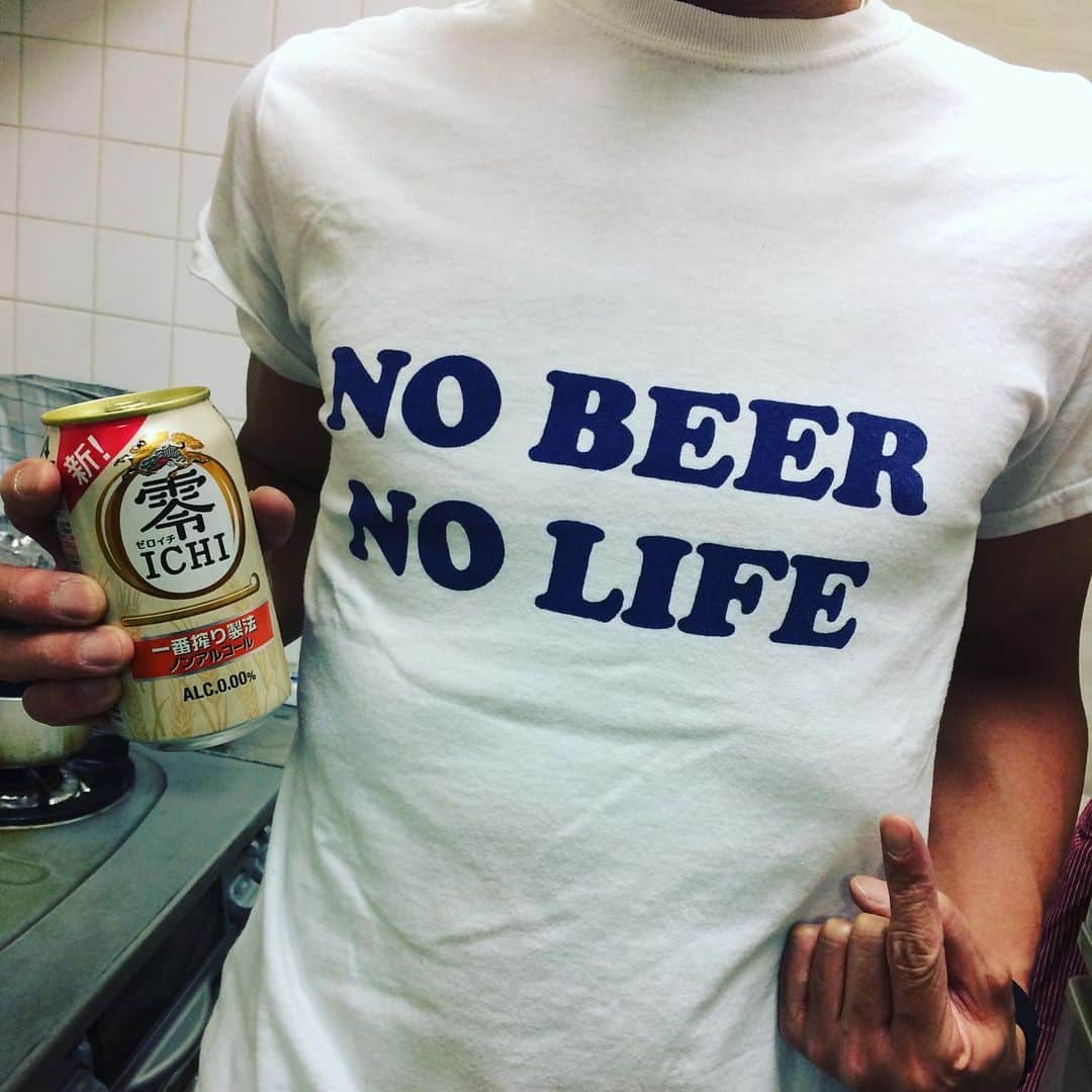 黒川忠文さんのインスタグラム写真 - (黒川忠文Instagram)「そろそろ、皆様の 「もうええわ！」が 聞こえてきそうですが、禁酒ラストナイトです❗️ すこぶる元気だノンアルビールがうまい❗️ #本当はビールが飲みたい  #キリンゼロイチ  #禁酒  #痔核  #nobeernolife」5月31日 23時34分 - kurokawatadafumi