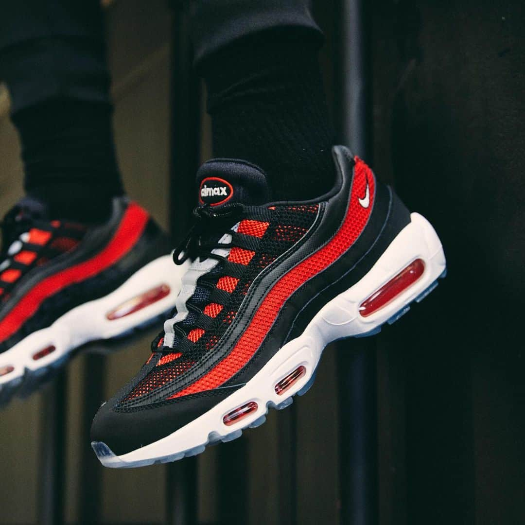 FOOTASYLUMさんのインスタグラム写真 - (FOOTASYLUMInstagram)「A legend of the streets. The @nikesportswear Air Max 95 in Black/White/University Red. Grab your pair now. - - - #WeAreFootasylum #footasylum #nike #airmax95」6月1日 0時02分 - footasylum