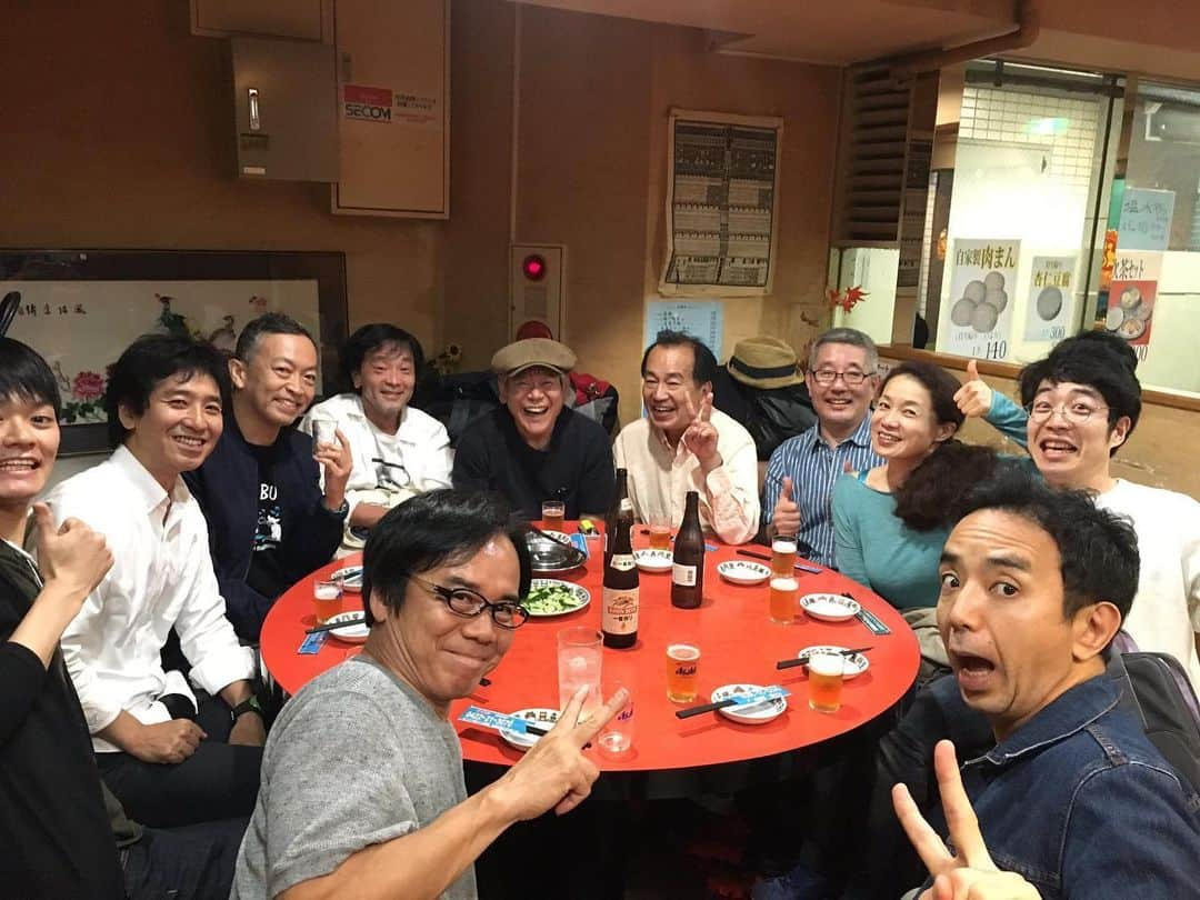 黒須洋壬さんのインスタグラム写真 - (黒須洋壬Instagram)「ラッパ屋 第45回公演 「2.8次元」絶賛リハーサル中 @xross  #おかやまはじめ #俵木藤汰  #福本伸一 #熊川隆一 #谷川清美 #中野順一郎 #岩本淳 #浦川拓海 #林大樹 #青野竜平 #佐藤公穂 #刺激的な毎日 #鈴木聡」6月1日 0時37分 - xross