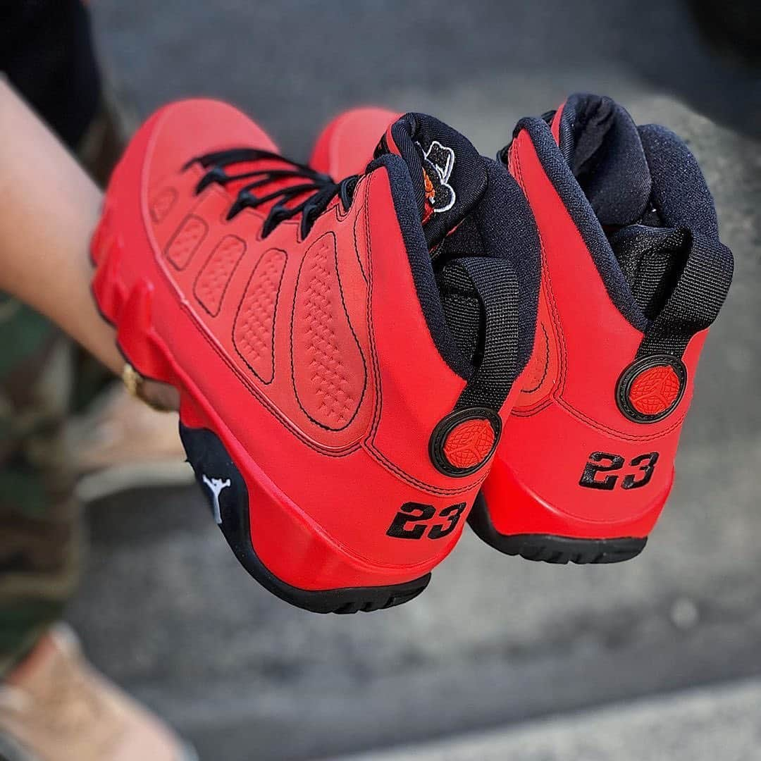 Sneaker News x Jordans Dailyさんのインスタグラム写真 - (Sneaker News x Jordans DailyInstagram)「@indexportland with the Air Jordan 9 “Motorboat Jones” 🔥 Do all red shoes need to make a comeback? #jordansdaily」6月1日 0時40分 - jordansdaily