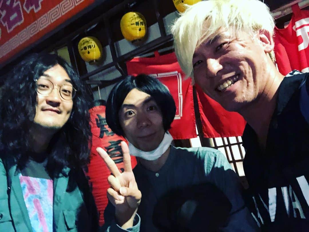 のインスタグラム：「酔った勢いで言ってみる  新バンド結成！か！？」