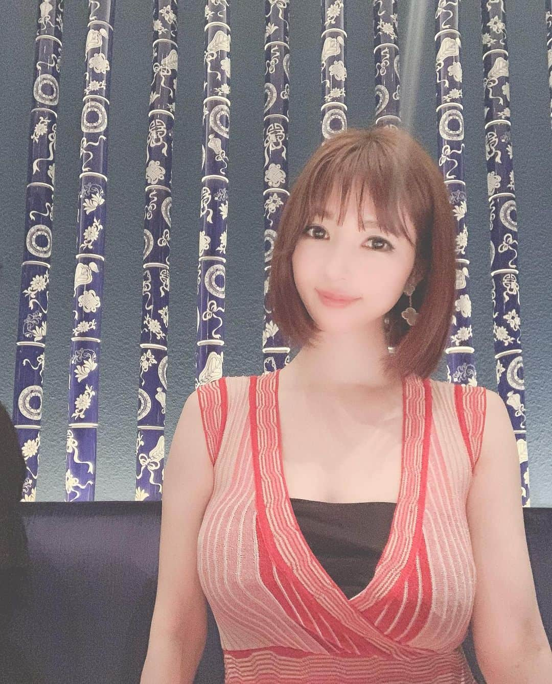 森下悠里さんのインスタグラム写真 - (森下悠里Instagram)「6/14日 金曜日と15日土曜日 銀座の人気スポットをお借りして  モデルの方達とフリマします✨✨ - お喋りしながら 皆さんと笑顔いっぱい 楽しい時間を過ごしたいと思ってます💓 是非是非遊びに来てね✨✨ - 詳しくは またご案内しますね💓 - 今回は特別枠として 男性だけの入場もOK🙆‍♀️です - 詳しくはまた後ほど💓 - #info #ginza #fleamarket #event」6月1日 1時37分 - yuurimorishita