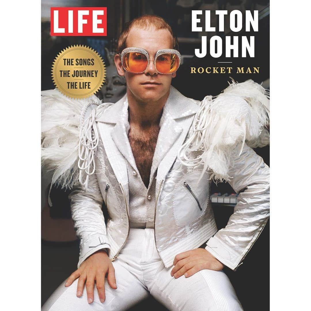 lifeさんのインスタグラム写真 - (lifeInstagram)「NEW from LIFE Books! ELTON JOHN: ROCKETMAN - The Songs. The Journey. The Life. Available on newsstands and link in profile to purchase direct. Swipe through to see incredible photos from the book. . Cover photo by Terry O'Neill/Iconic Images/Getty . 1 - Elton John with his Mom and Step-Dad, 1970/1971 - John Olson—The LIFE Picture Collection/Getty Images . 2 - Elton John listening to music on the couch, 1974 - SSPL/Manchester Daily Express/Getty . 3 - Pinball Wizard from "Tommy," 1975 - Michael Ochs Archives/Getty . 4 - Elton John performing in 1977 - David Dagley/REX/Shutterstock」6月1日 1時53分 - life