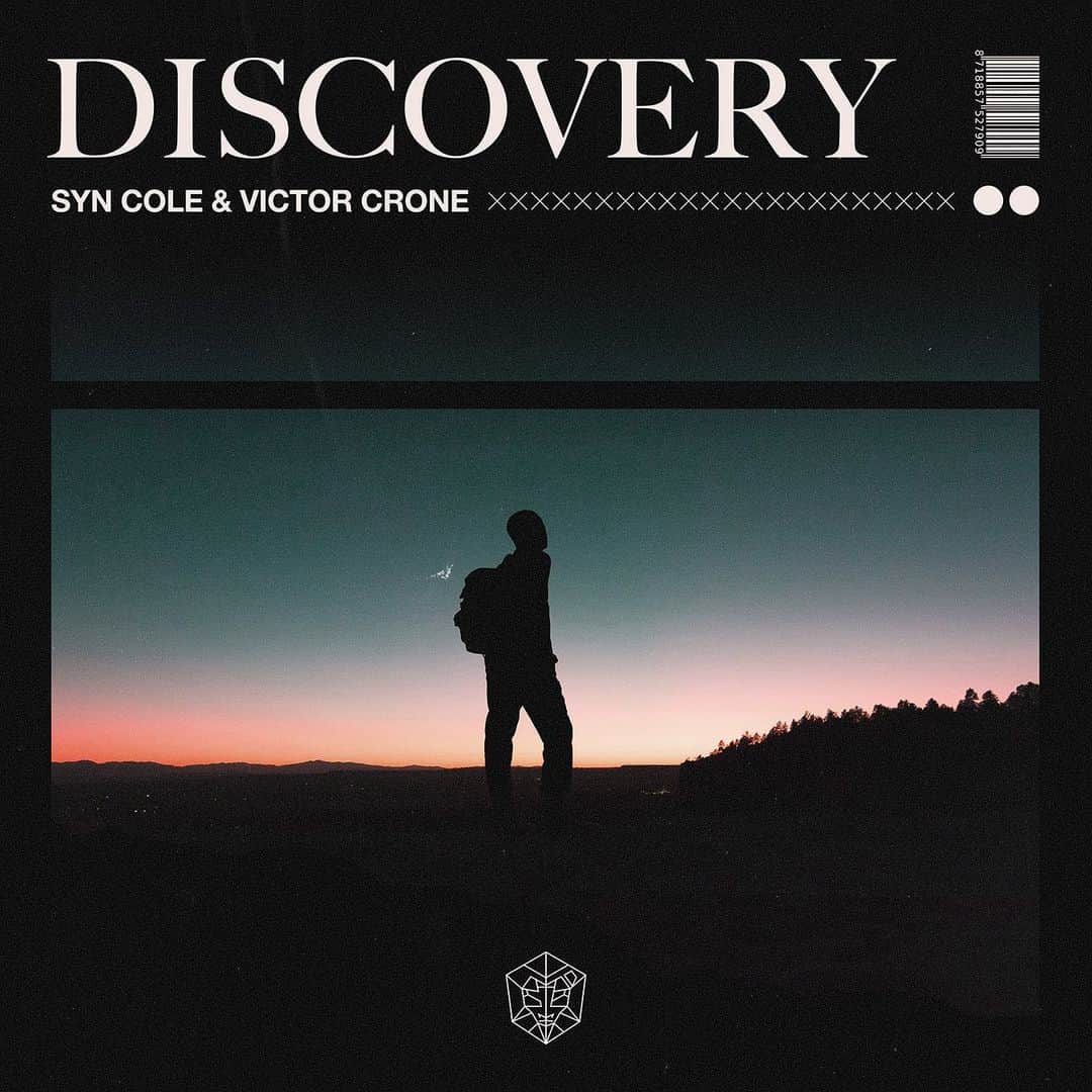 シン・コールさんのインスタグラム写真 - (シン・コールInstagram)「FINALLY!🔥🎧 My song "Discovery" with @victorcrone is out now on STMPD Records - big thx Spotify for adding on Cratediggers & nearly 20 NewMusicFriday playlists!✌️ #newmusicalert #spotify #housemusic #newmusic」6月1日 2時04分 - syncole